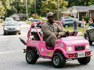 Krisis BBM bikin pusing? Intip kisah unik modifikasi mobil Barbie pink jadi kendaraan harian yang super irit. Saatnya ubah ngedumel jadi aksi nyata!
