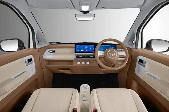 Desain interior dasbor Wuling Aira EV